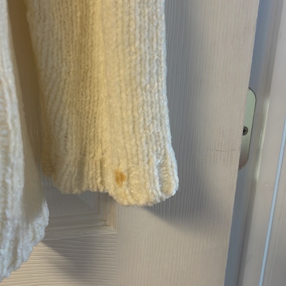 Carolyn Taylor Sweater - Picture 3 of 6